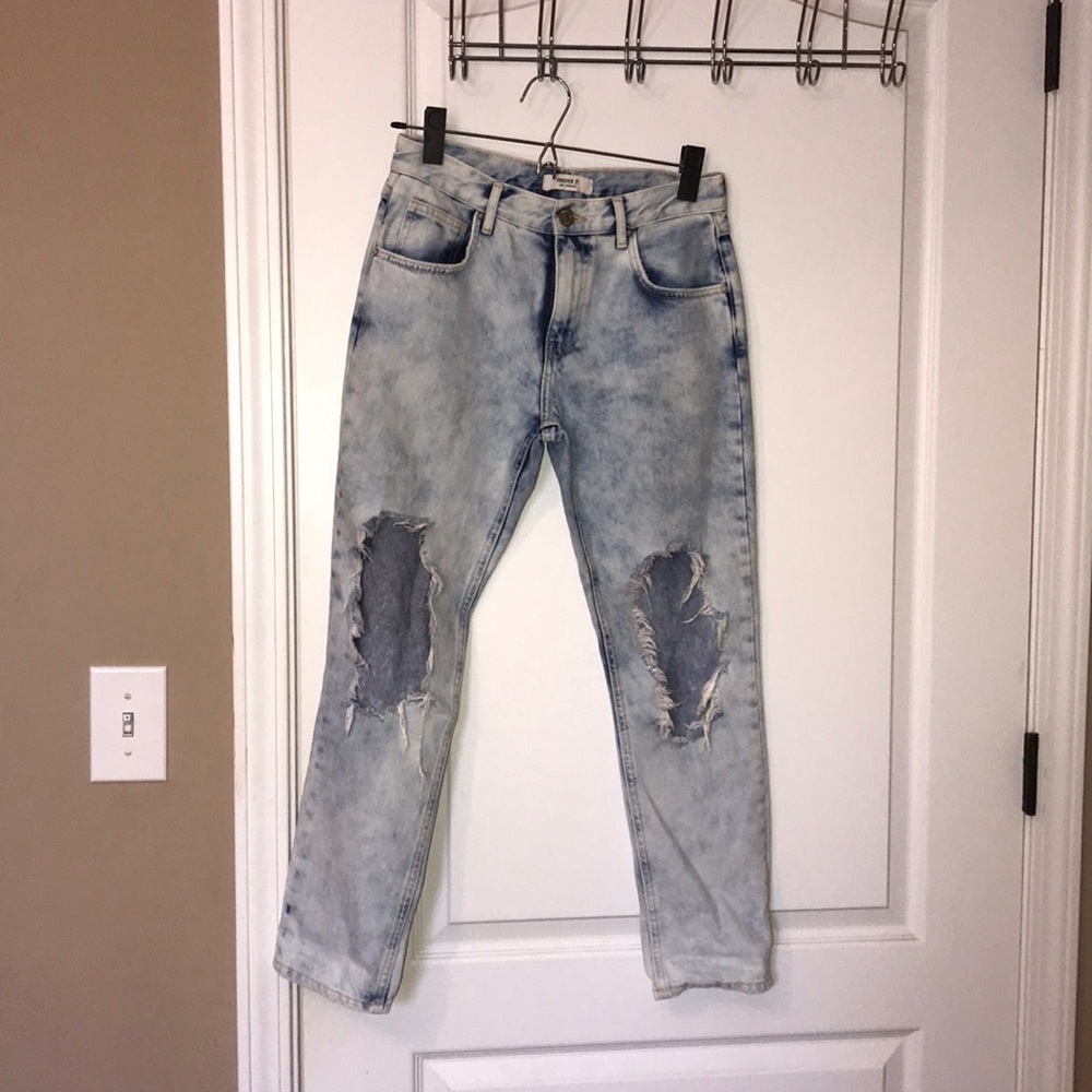 Forever 21 faded ripped jeans